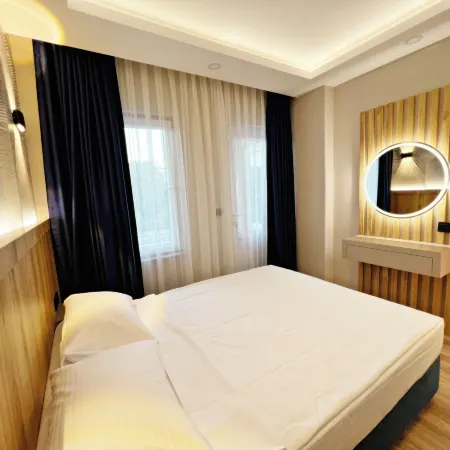 Kemer Sunrise Suit