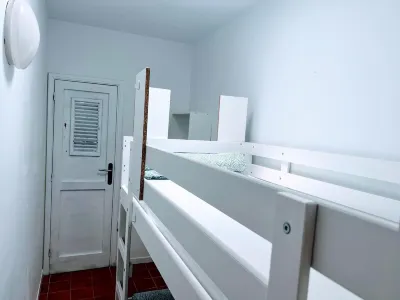 VV 부티크 라스 에라스 비치 Arco de Tajao 주변 호텔