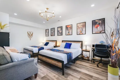 HotTub, EV Charger, Outdoor BBQ, Free Pool Pass, Maintain View, Pet&Kid Friendly