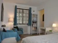 Charming villa 5 minutes from Amboise Master suite Hotels in 
