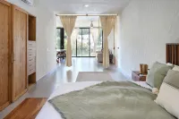 Luxury Penthouse Condo steps to the beach and town