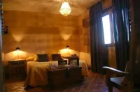 Eras de Pantrillar Rural House (full rental) for 10 people Hotels in Ciruelas