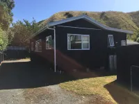 Kaikoura's lovely South Bays Cottage