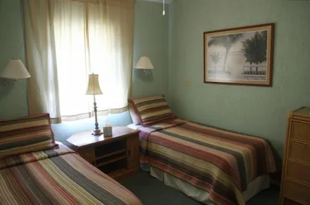 Sunrise Beach Club & Villas - Walk to Atlantis Casino Отели в г. Остров Парадайз