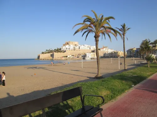 Apartment with sea view, air conditioning, WIFI, garage Hotels in Benicarlo