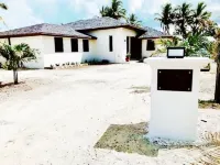 Live in Style by the Sea 4 Bed with in Suite Bath  Discounts Available Aug-Sep