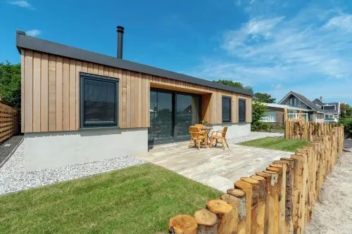 Attractive Home with Terrace - parking