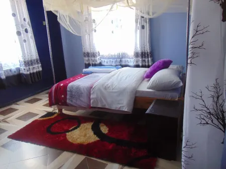 Kathy's Place ( see Lake Naivasha & Hills beyond) Отели рядом с достопримечательностью «Lakes NAIVASHA - Crescent Island»