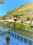 Apt. in Pinhão, heart of Alto Douro wine region, vineyards and Douro River view