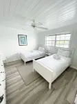 Lovely Villa Steps away from the Beach at Turtle Hill Resort Hotels near Byrle Patterson Memorial Garden