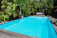 Bungalow 5 Pers. Vue mer et Montagne, Cuisine Équipée. Réservez Votre Paradis! - Pools