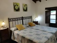 House in Concejo de Llanes (Asturias Very well equipped. Well communicated. 6 pax Hotels near Playa de Cuevas del Mar