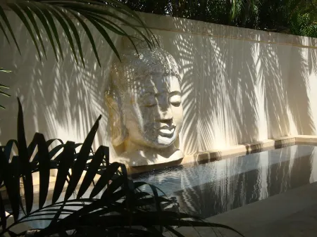 Ocean Breeze Luxury Villa Отели в г. Тюмараа