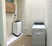 Beautiful Modern 2  Bedroom Apartment