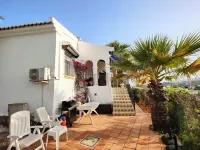 Great Bungalow with Amazing View and Communal Pool