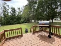 1 king/2queen bd home next to big park Hotels in Lexington