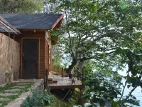 Spectacular Lakefront Cabin with luxury outdoor shower サン・マルコス・ラ・ラグナのホテル