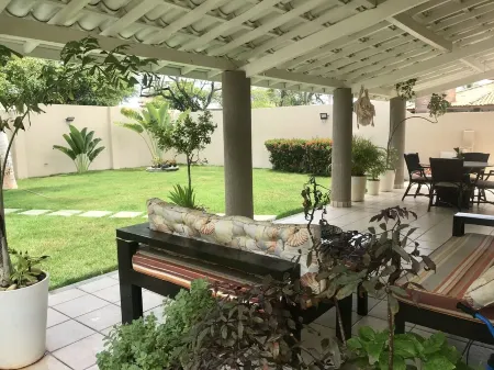 Melhor casa em Salvador / Vilas do Atlântico para relaxar e ser feliz !!! Отели рядом с достопримечательностью «Parque Ecológico de Lauro de Freitas»