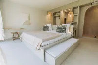 Charles - Villa Neuve - Piscine Accès Direct Plage