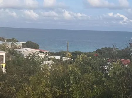 1 Bedroom near Red Hook St Thomas VI Отели в г. Nazareth