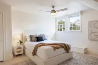 Charming Historic Lighthouse, A Magical Oasis With Great Sunsets