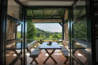 Our house  is located in the Papuk Nature Park, near the lake. Duzluk 호텔