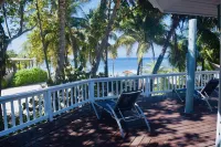 Casa Kennedy - Family Beach Home - Last Private House on West Bay Beach