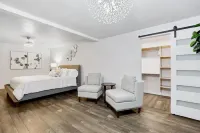 MODERN HOME WITH GYM, SAUNA, POOL AND GAME ROOM