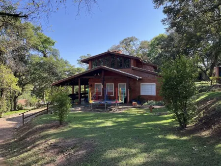 Chácara de Fácil Acesso e Muita Natureza em Jundiaí Отели в г. Жундиаи