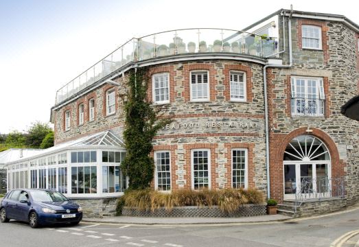 2. 프리미어 인 웨..