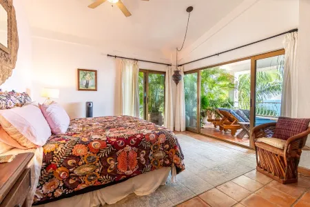 Large 3 bed 3 Bath Penthouse! Ocean front! Spacious outdoor area! Mexican Decor!