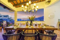 Beautiful private villa with pool, roof terrace