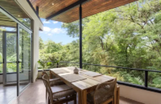 Treehouse Hideaway in Tamarindo Jungle with Pool & Open-Air Living Room