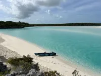 Gateway for couples and families in beautiful tropic of cancer beach
