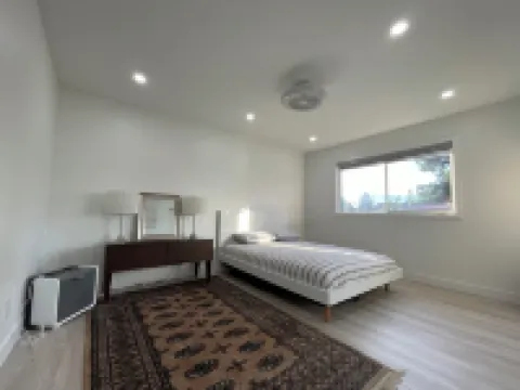 Cozy , spacious and comfortable house. Pet friendly! And close to everything!!! チリワックのホテル