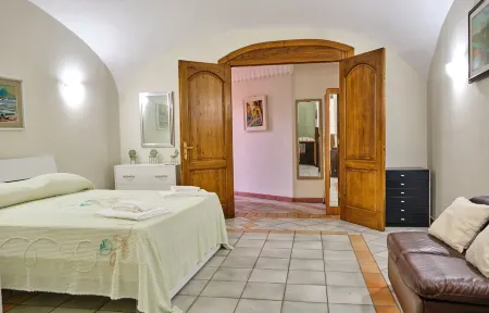 Villa Santa Sofia Sorrento Coast Отели рядом со станцией Seiano