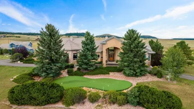 Gorgeous Estate with Mountain views, OUTDOOR POOL/Hot Tub, Gym, close to USAFA