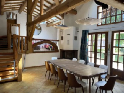 House in gujan la hume Hotels in Gujan-Mestras