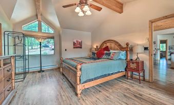 Fire Pit, Deck & Grill: Serene Prescott Cabin!