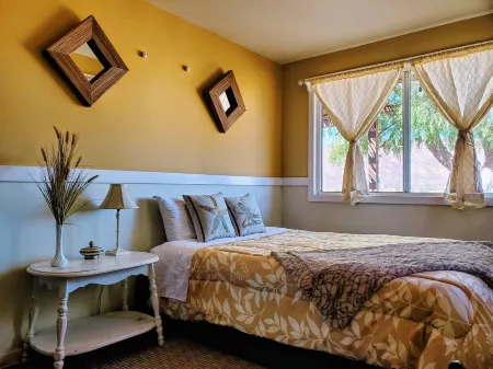 Beautiful, impeccable and safe home in the heart of Valle de Guadalupe. Отели рядом с достопримечательностью «Adobe Guadalupe Vineyards & Inn Aztec Breeding Farm»