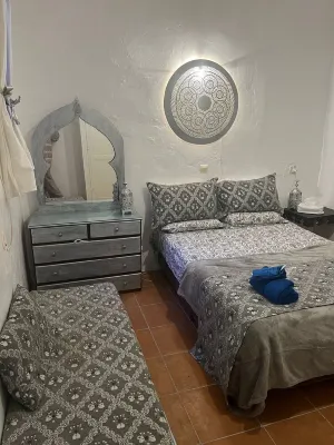 Moroccan house with two terraces, IDEAL FOR COUPLES! WIFI
