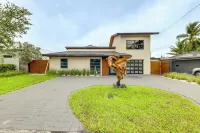 4 Mi to Beach Chic Condo in Heart of Wilton Drive Hotels in Wilton Manors