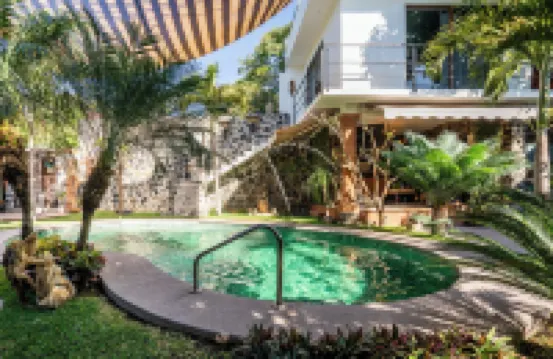 Cozy House with Pool and 3 Bedrooms