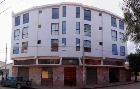 Kintu Apart Hotel Отели рядом с Аэропорт Веласко Астете