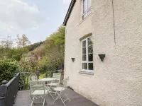 Myrtle Villa Hotels in Knighton