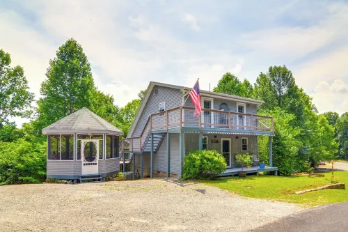 Tennessee Cabin Getaway Near Dale Hollow Lake!