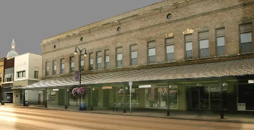 Tremont Inn on Main Hotels in Timber Creek