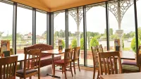 Wherry Hotel - breakfast