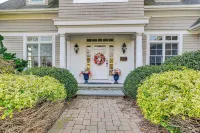 Groton Home < 1 Mi to Beach on Long Island Sound! - Bintang 4