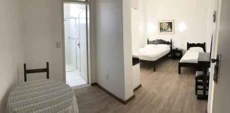 Farol Hotel Отели в г. Торрес